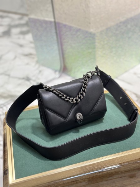  Handbags Bvlgari 291085 size:18*12*8 cm