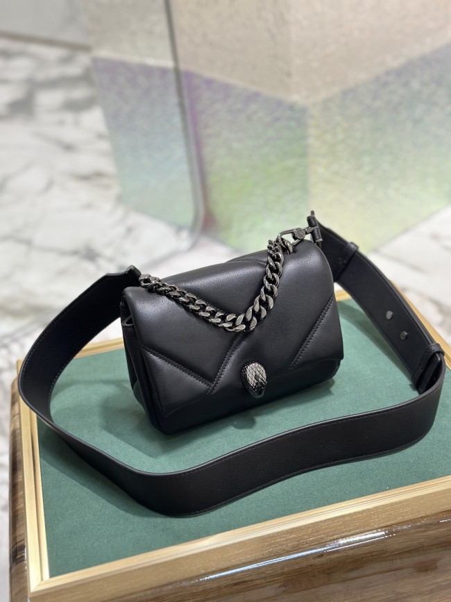  Handbags Bvlgari 291085 size:18*12*8 cm