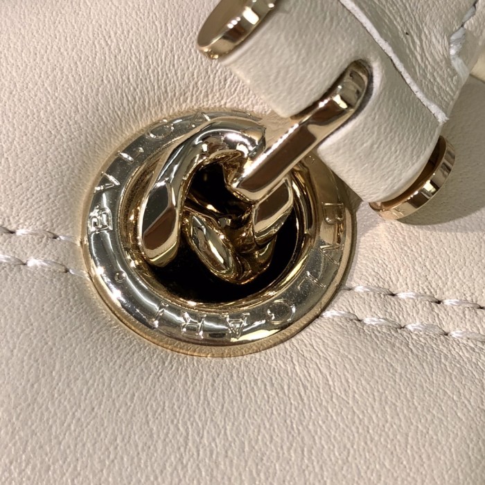  Handbags Bvlgari 288775 size:18*22*11 cm