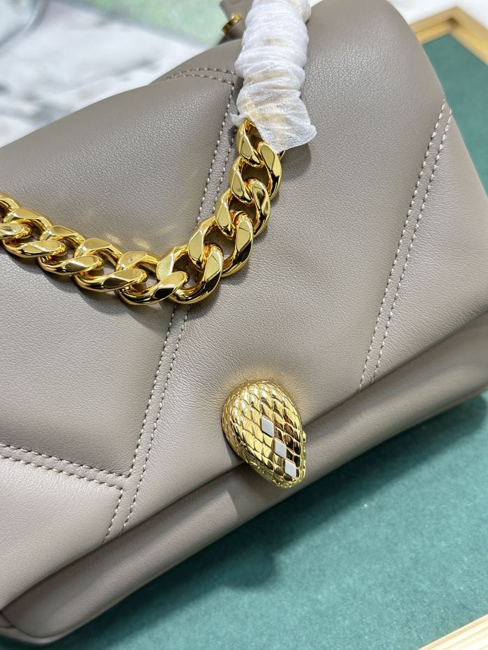  Handbags Bvlgari 291085 size:18*12*8 cm