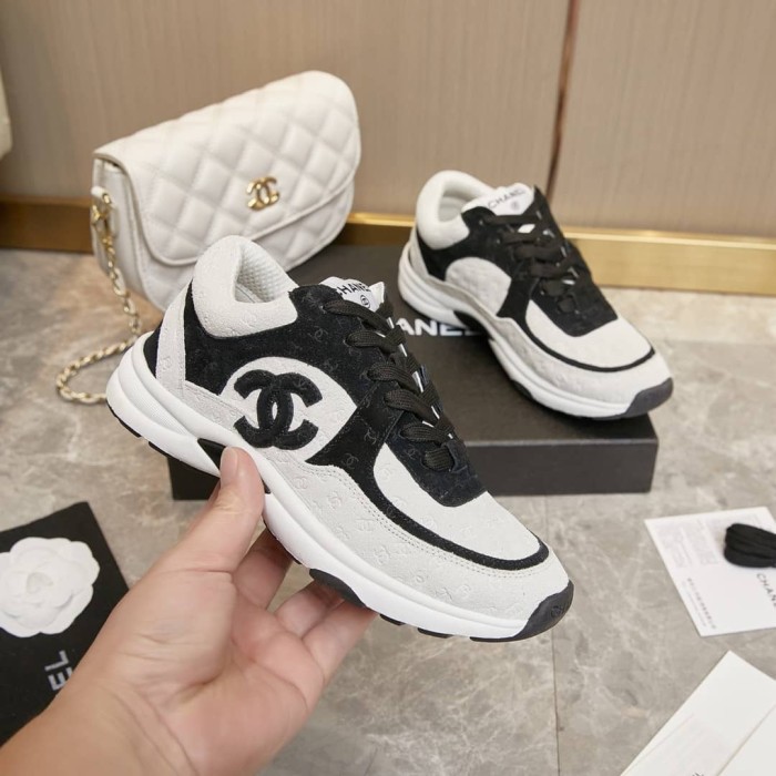 Chanel Low Top Trainer White Black (W)