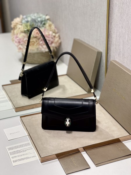  Handbags Bvlgari 292104 size:22*15*4.5 cm