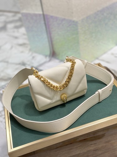  Handbags Bvlgari 291085 size:18*12*8 cm