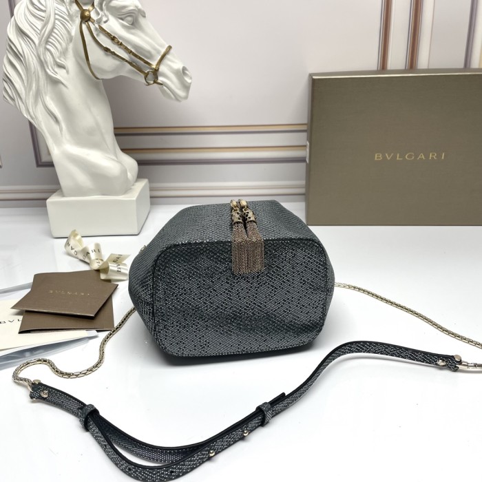  Handbags Bvlgari B287614 size:16*20*10.5 cm