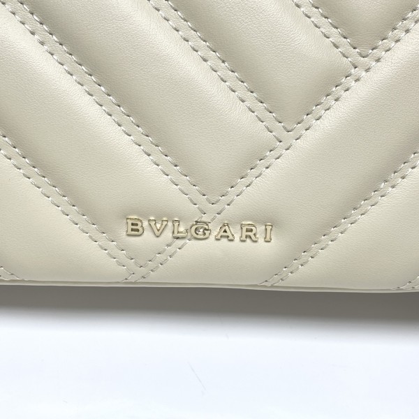  Handbags Bvlgari 287993 size:22.5*15*10 cm