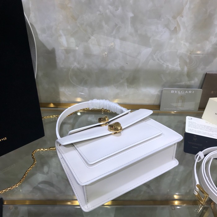  Handbags Bvlgari 288739 size:18.5*13*6.5 cm