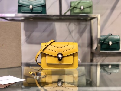  Handbags Bvlgari 9676 size:19*13*7 cm