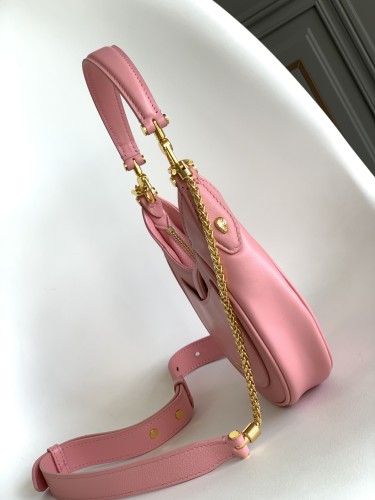  Handbags Bvlgari 2916340801 size:19.5*20*5 cm