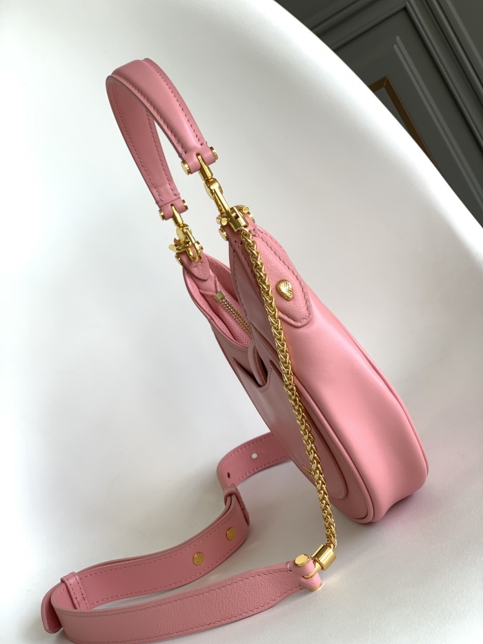  Handbags Bvlgari 2916340801 size:19.5*20*5 cm