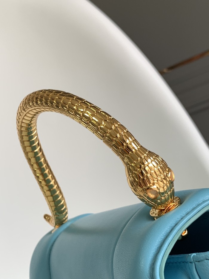  Handbags Bvlgari BVLGARI size:19.2*15*6 cm