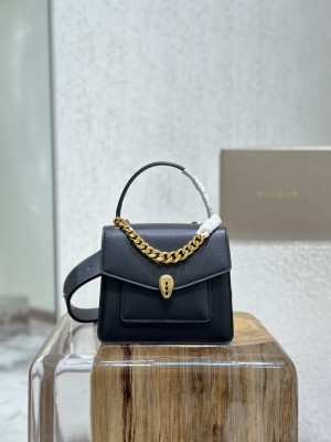  Handbags Bvlgari 290762 size:18*15*9.5 cm