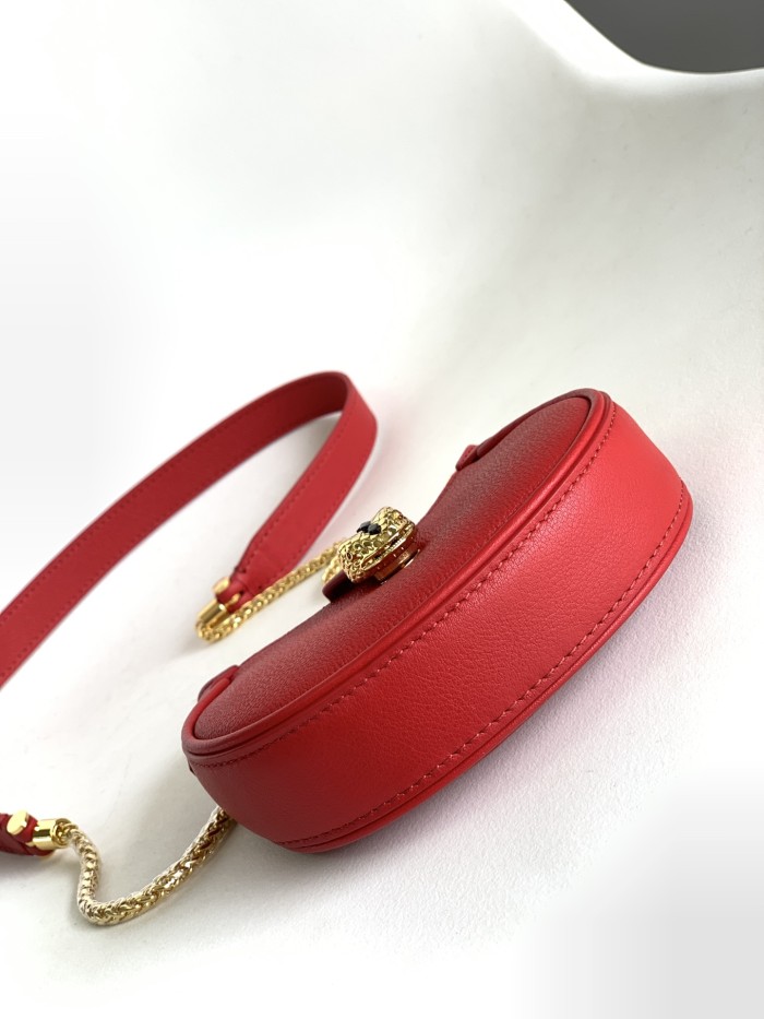  Handbags Bvlgari 291665087 size:13*8*3.5 cm