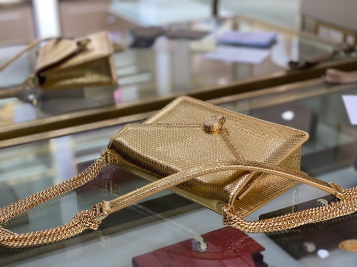  Handbags Bvlgari SERPENTI MULTICHAIN size:19*13.5*6 cm