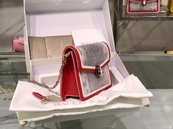  Handbags Bvlgari 288104 size:17.5*11*5 cm