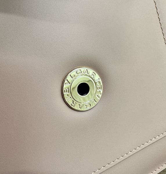  Handbags Bvlgari 38329 size:18*16*9 cm