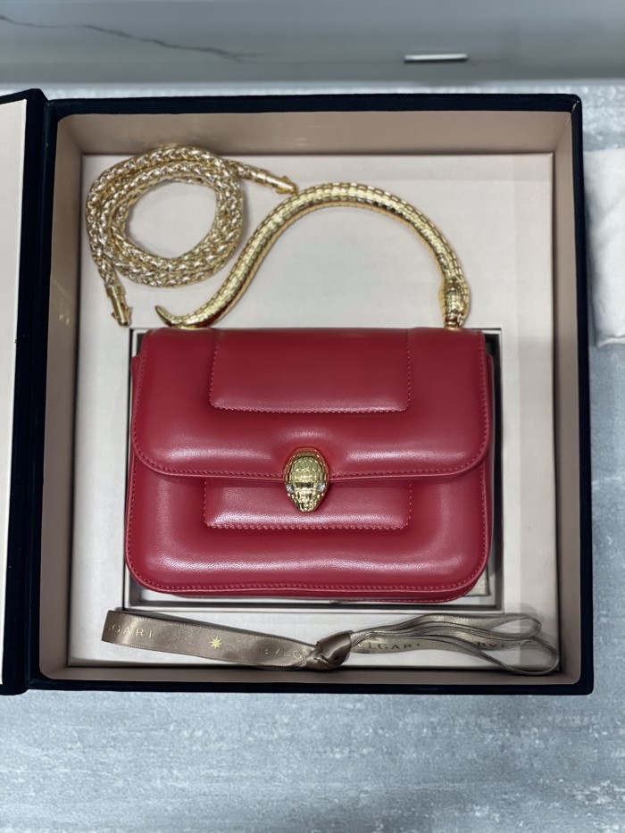  Handbags Bvlgari 291071 size:19.2*15*6 cm