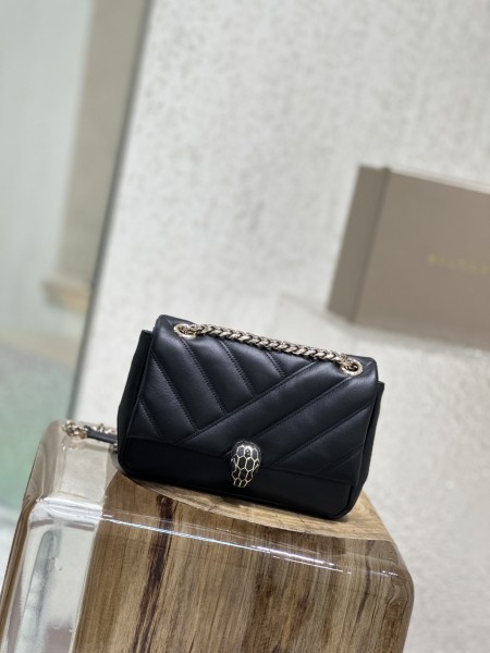  Handbags Bvlgari 287993 size:22.5*15*10 cm