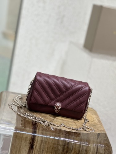  Handbags Bvlgari 288706 size:17*11*5 cm