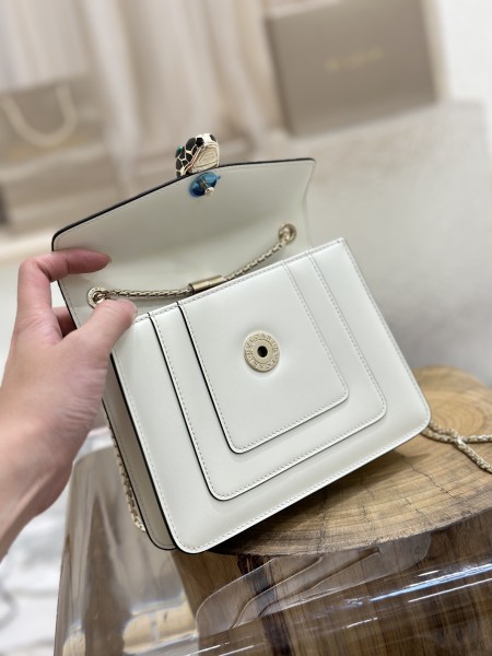  Handbags Bvlgari 35107 size:20*15*5 cm