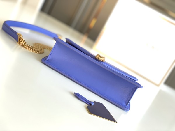  Handbags Bvlgari Sprpenti Forever size:19*13.5*6 cm