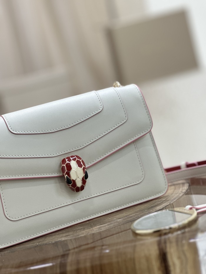  Handbags Bvlgari 38102 size:22*13*5.5 cm