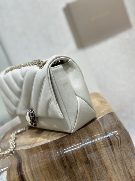  Handbags Bvlgari 287993 size:22.5*15*10 cm