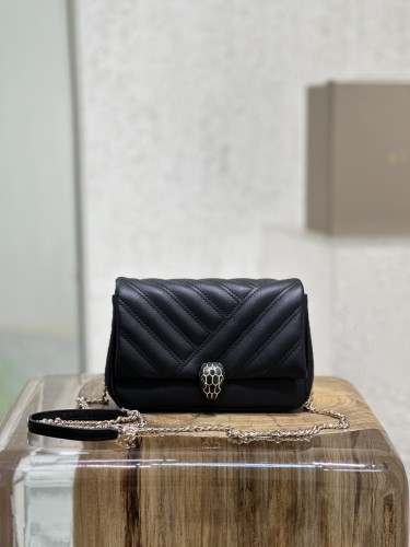  Handbags Bvlgari 288706 size:17*11*5 cm