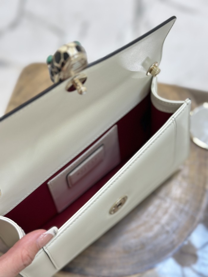  Handbags Bvlgari 38102 size:22*13*5.5 cm