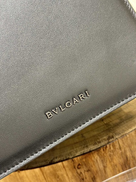  Handbags Bvlgari 290762 size:18*15*9.5 cm