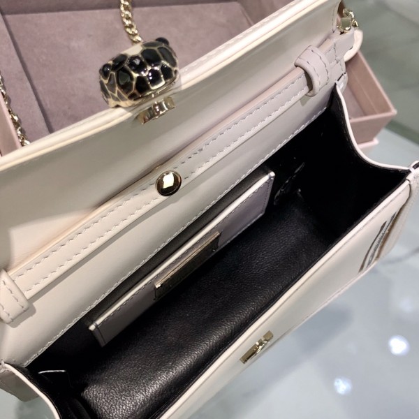  Handbags Bvlgari 288104 size:17.5*11*5 cm