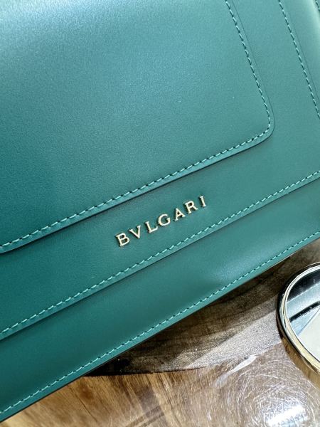  Handbags Bvlgari 38102 size:22*13*5.5 cm