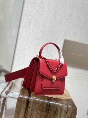  Handbags Bvlgari 290762 size:18*15*9.5 cm