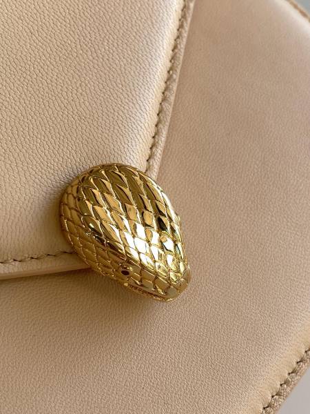  Handbags Bvlgari Sprpenti Forever size:19*13.5*6 cm