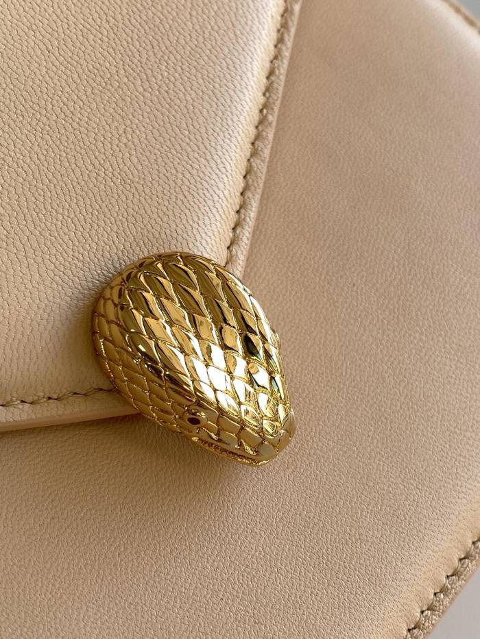  Handbags Bvlgari Sprpenti Forever size:19*13.5*6 cm