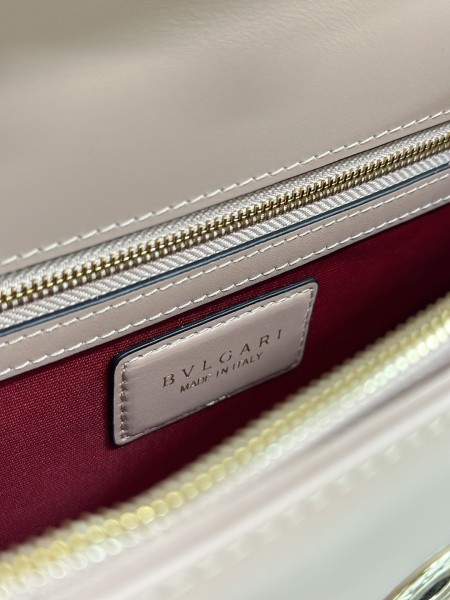  Handbags Bvlgari 35362 size:28*19*8 cm