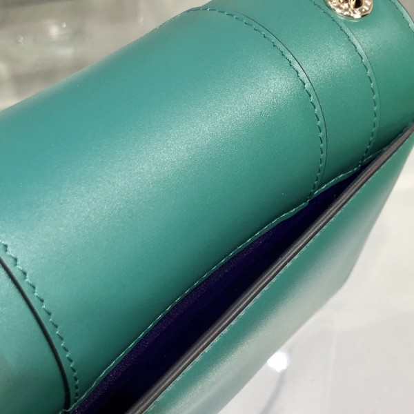  Handbags Bvlgari 9676 size:19*13*7 cm