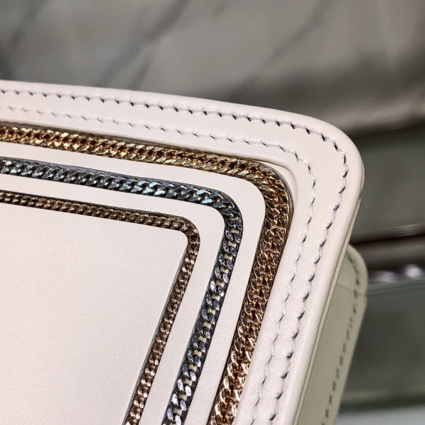  Handbags Bvlgari 288104 size:17.5*11*5 cm