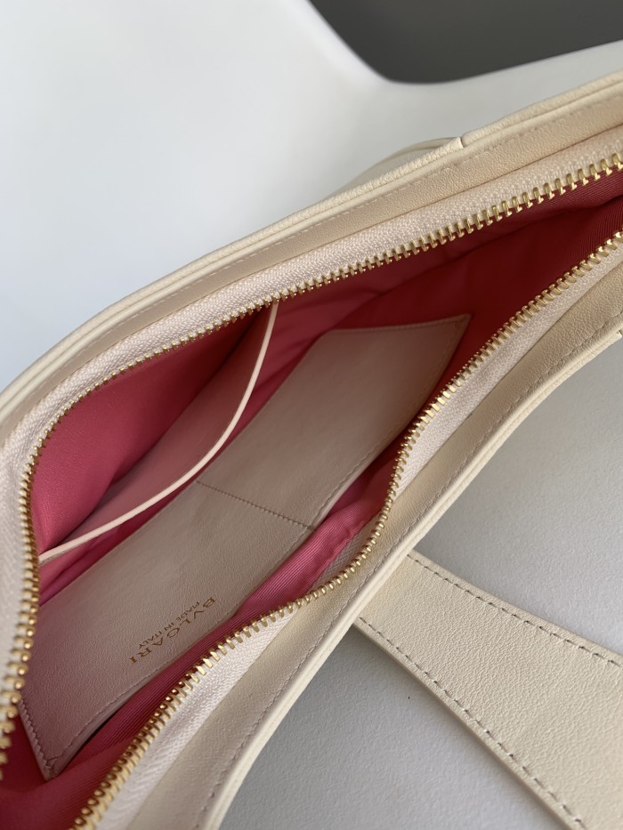 BVLGARI Serpenti Ellipse Cow Leather Shoulder Bag Crossbody Bag Women's Ivory White 291639 size 25.5*5.5*25 cm