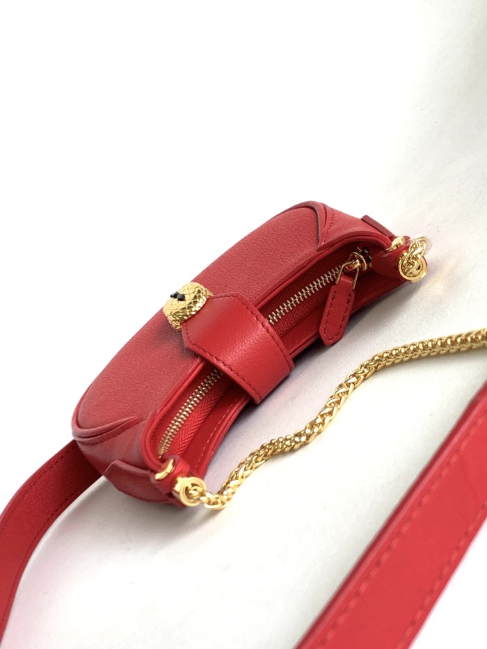  Handbags Bvlgari 291665087 size:13*8*3.5 cm