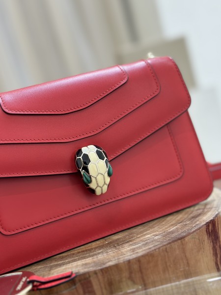  Handbags Bvlgari 38102 size:22*13*5.5 cm