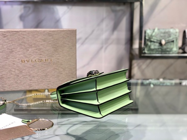  Handbags Bvlgari 38329 size:20*16*9 cm