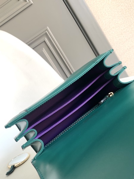  Handbags Bvlgari Sprpenti Forever size:19*13.5*6 cm