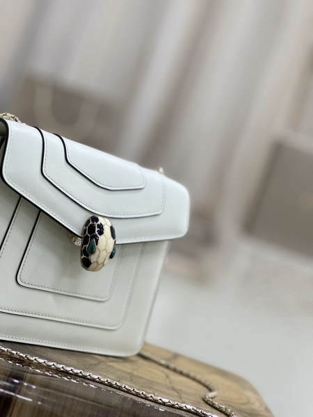  Handbags Bvlgari 35107 size:20*15*5 cm