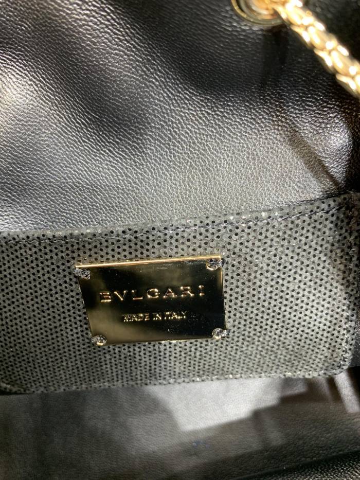  Handbags Bvlgari B287614 size:16*20*10.5 cm