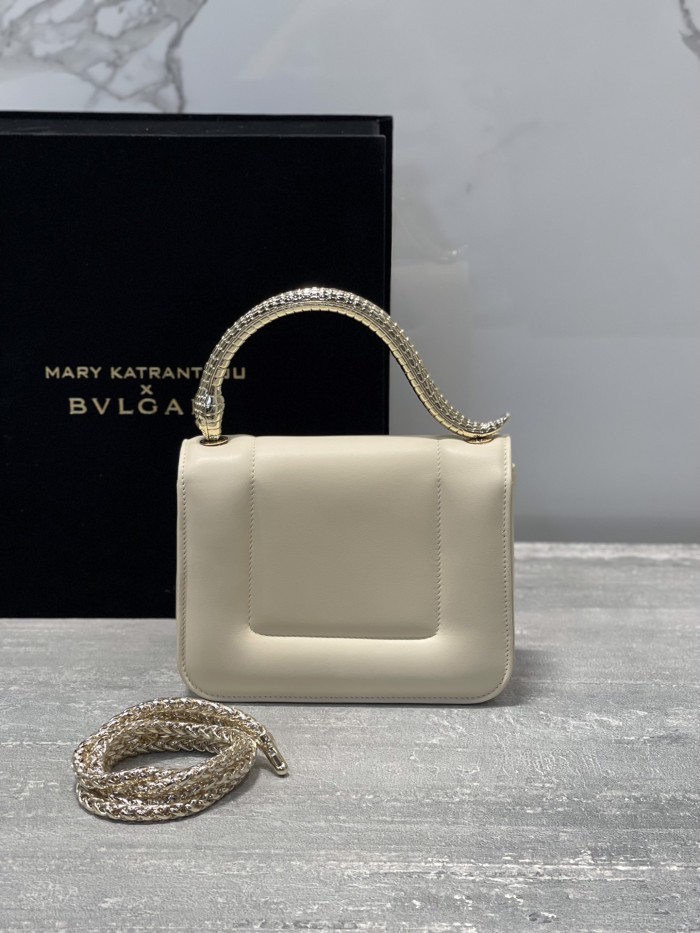  Handbags Bvlgari 291071 size:19.2*15*6 cm