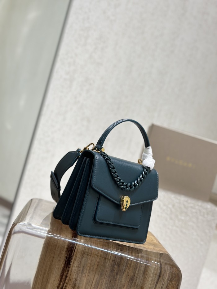  Handbags Bvlgari 290762 size:18*15*9.5 cm