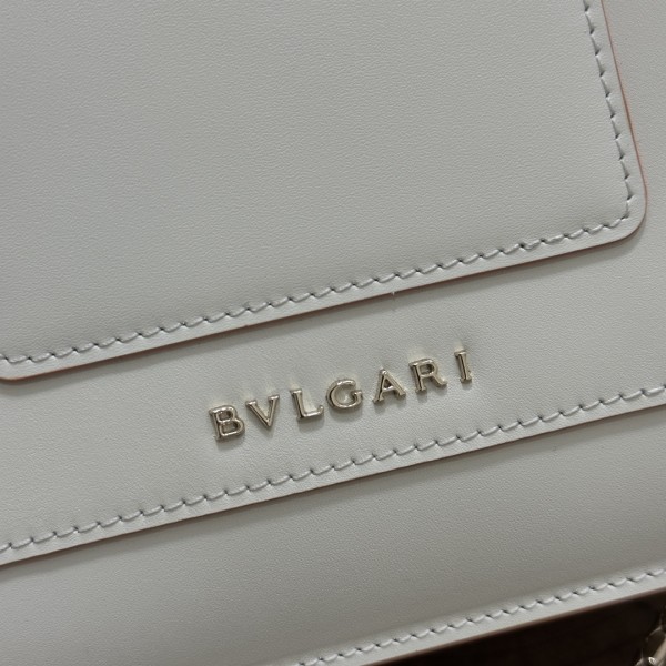  Handbags Bvlgari 38329 size:20*16*9 cm