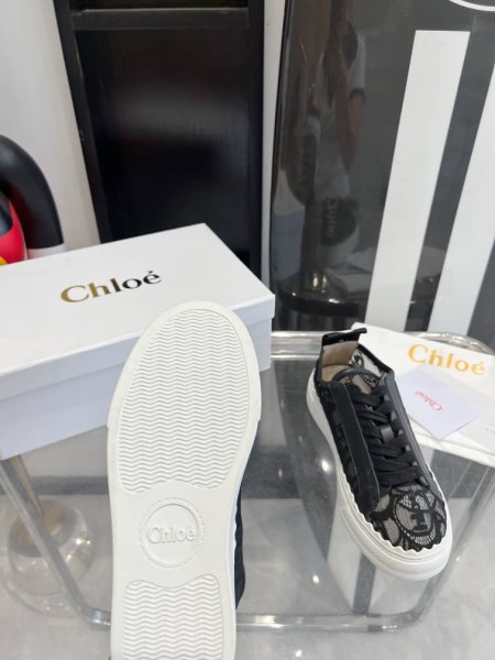 Chloe Lauren Lace Black (Women's)