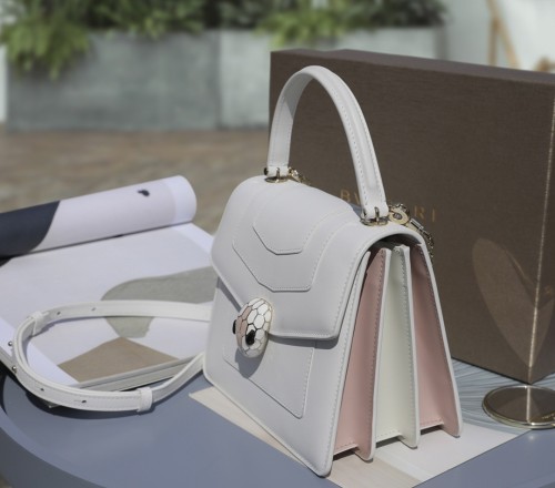  Handbags Bvlgari 24791050 size:18*15*9.5 cm