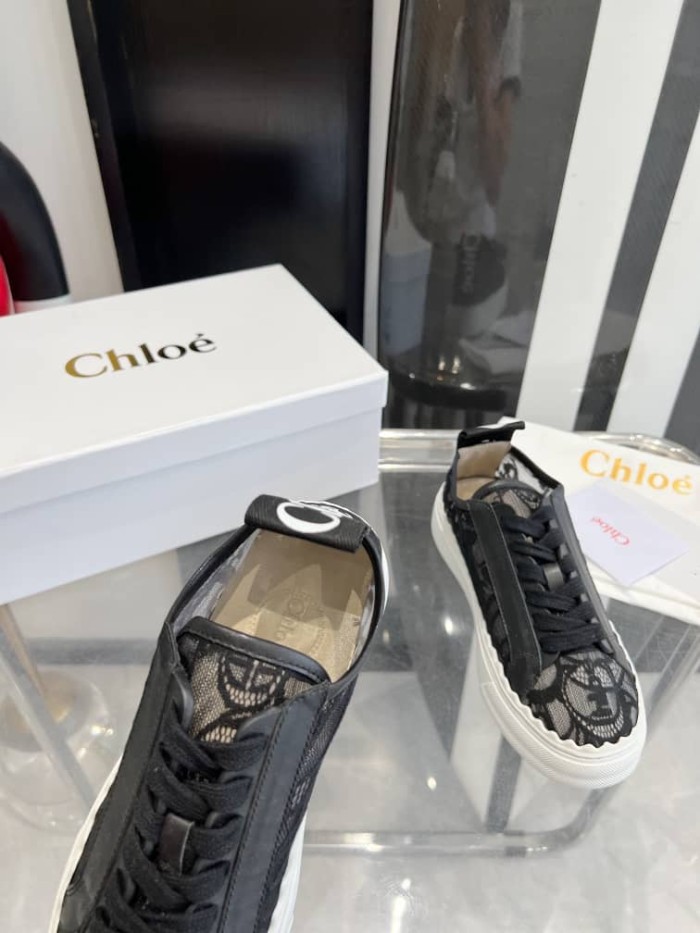 Chloe Lauren Lace Black (Women's)